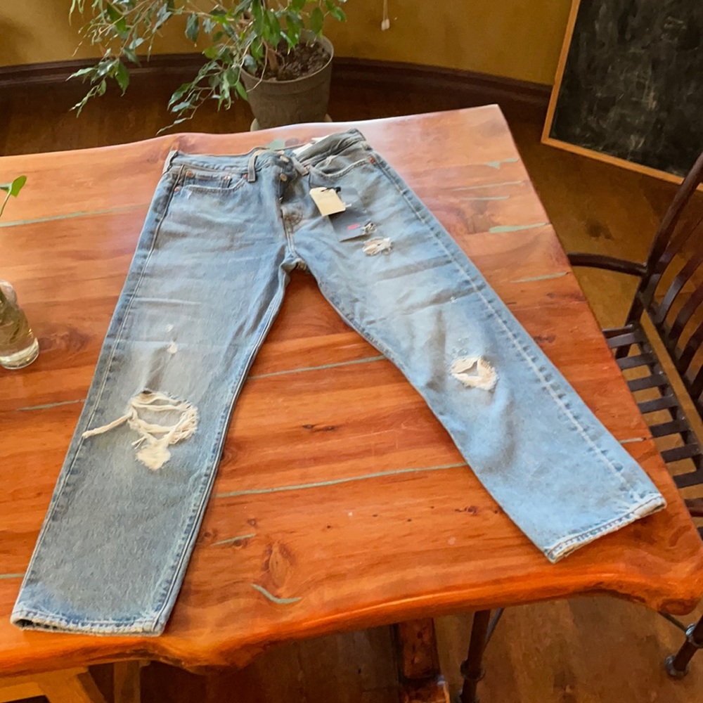 Levi’s Wedgie Straight (NEW)
